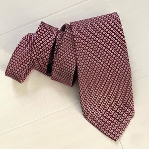 Ralph Lauren Burgundy Red Geometric Men's Tie 100% Silk Hand Finished in the USA
